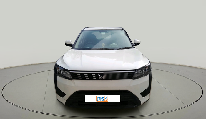 2023 Mahindra XUV300 W6 1.5 Diesel, Diesel, Manual, 40,219 km, exterior