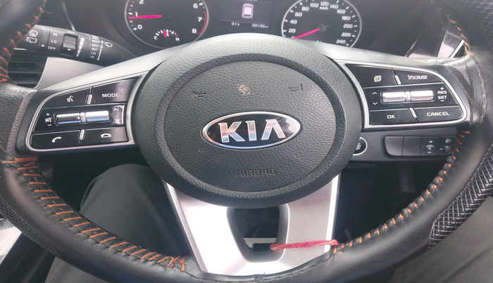 2021 KIA SELTOS HTK PLUS 1.5, Petrol, Manual, 39,136 km, interior