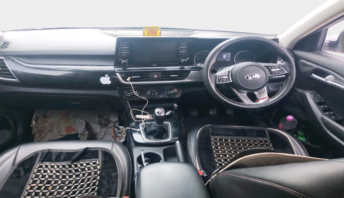 2021 KIA SELTOS HTK PLUS 1.5, Petrol, Manual, 39,136 km, interior