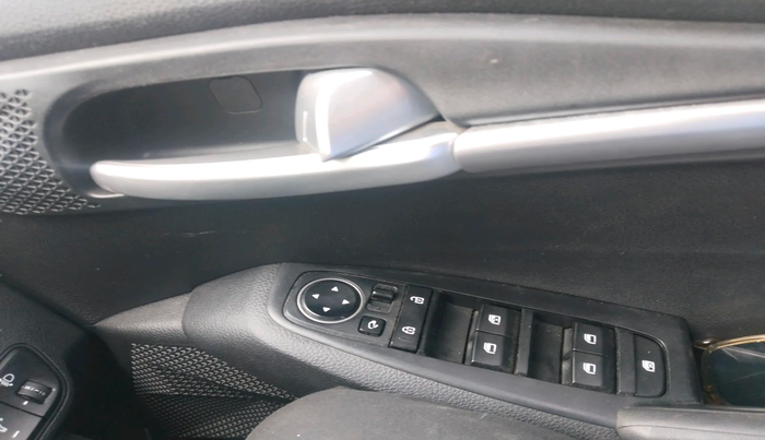 2021 KIA SELTOS HTK PLUS 1.5, Petrol, Manual, 39,136 km, interior