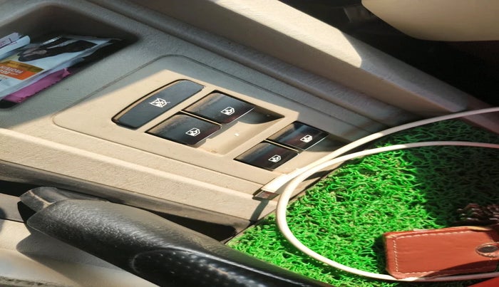 2019 Mahindra Scorpio S3, Diesel, Manual, 1,37,900 km, interior