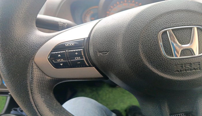 2013 Honda Brio V MT, Petrol, Manual, 83,134 km, interior