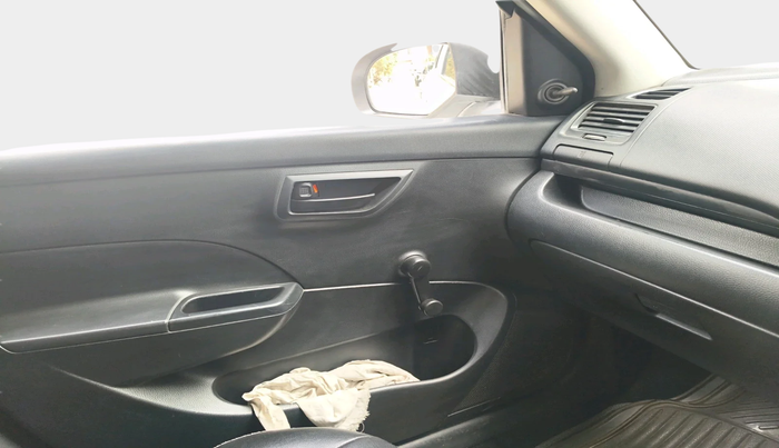 2011 Maruti Swift LXI, Petrol, Manual, 75,236 km, interior