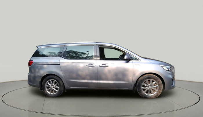 2020 KIA CARNIVAL LIMOUSINE 2.2 7 STR, Diesel, Automatic, 2,52,681 km, exterior