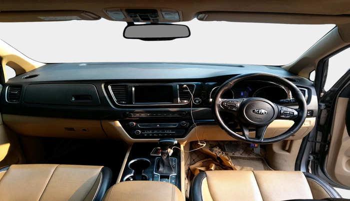 2020 KIA CARNIVAL LIMOUSINE 2.2 7 STR, Diesel, Automatic, 2,52,681 km, interior