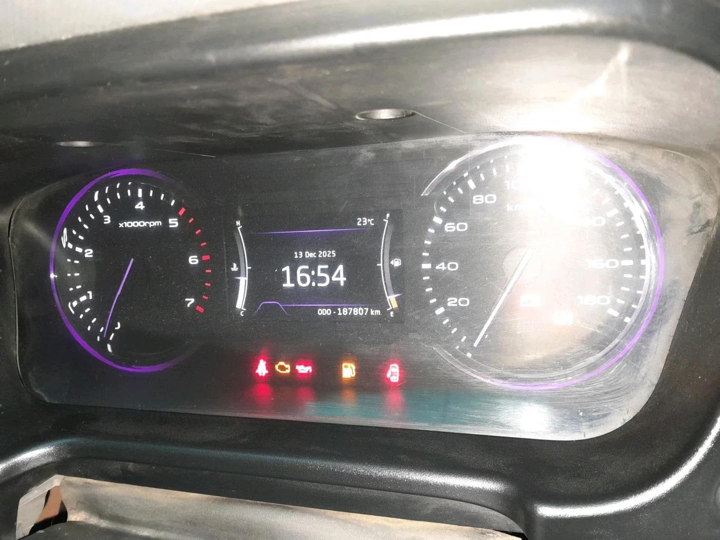 2019 Mahindra MARAZZO M6 8 STR, Diesel, Manual, 1,87,820 km, interior
