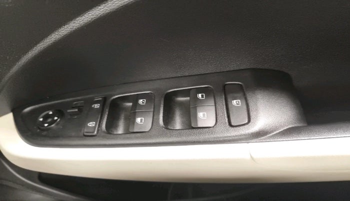 2024 Hyundai VENUE S Plus 1.2 Petrol MT, Petrol, Manual, 10,237 km, interior