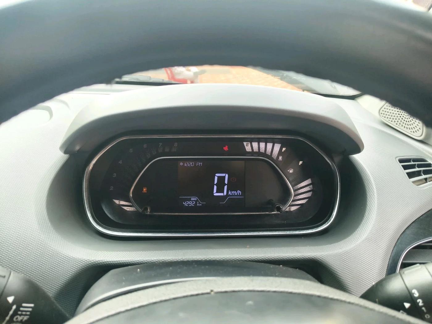 2022 Tata TIGOR XZ CNG, Petrol, Manual, 42,921 km, interior