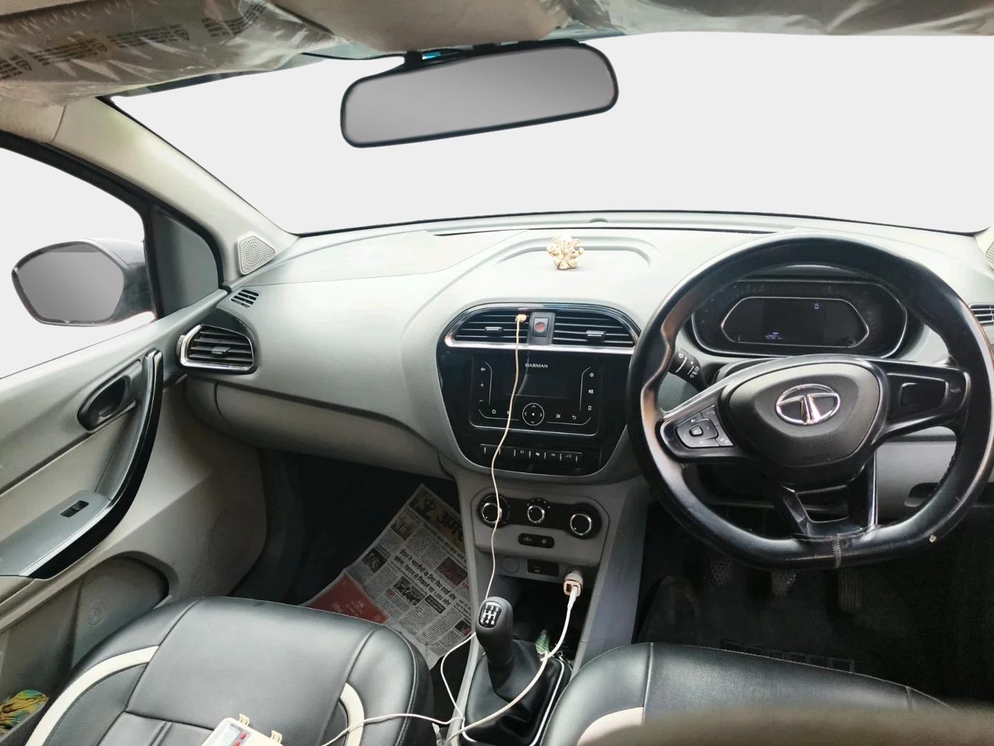 2022 Tata TIGOR XZ CNG, Petrol, Manual, 42,921 km, interior