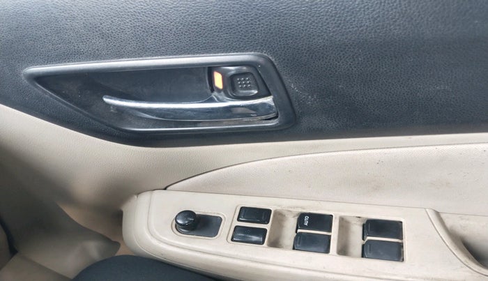 2018 Maruti Dzire VXI, Petrol, Manual, 81,671 km, interior