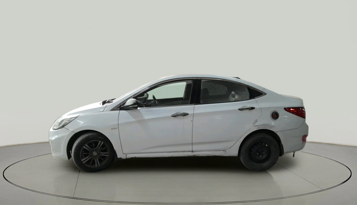 2011 Hyundai Verna FLUIDIC 1.6 CRDI EX, Diesel, Manual, 1,86,113 km, exterior