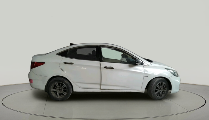 2011 Hyundai Verna FLUIDIC 1.6 CRDI EX, Diesel, Manual, 1,86,113 km, exterior