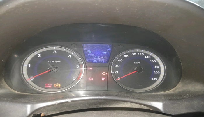 2011 Hyundai Verna FLUIDIC 1.6 CRDI EX, Diesel, Manual, 1,86,113 km, interior