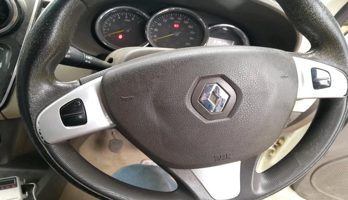 2017 Renault Lodgy 85 PS RXZ STEPWAY 8 STR, Diesel, Manual, 63,514 km, interior