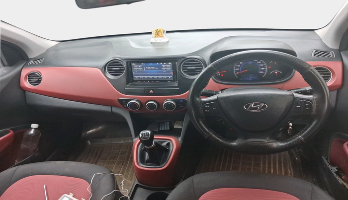 2016 Hyundai Grand i10 SPORTZ 1.2 KAPPA VTVT, Petrol, Manual, 41,740 km, interior
