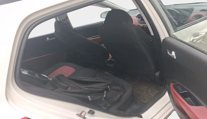 2016 Hyundai Grand i10 SPORTZ 1.2 KAPPA VTVT, Petrol, Manual, 41,740 km, interior