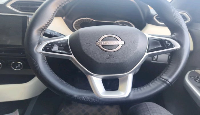 2024 Nissan MAGNITE XL, Petrol, Manual, 15,123 km, interior