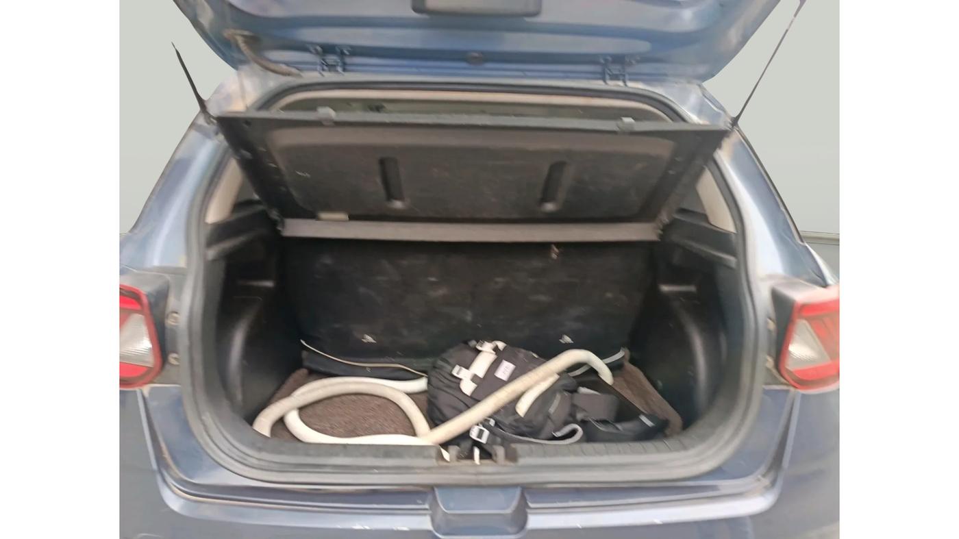 2021 Hyundai VENUE S 1.2, Petrol, Manual, 48,255 km, exterior