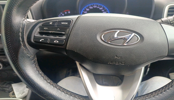 2021 Hyundai VENUE S 1.2, Petrol, Manual, 48,255 km, interior