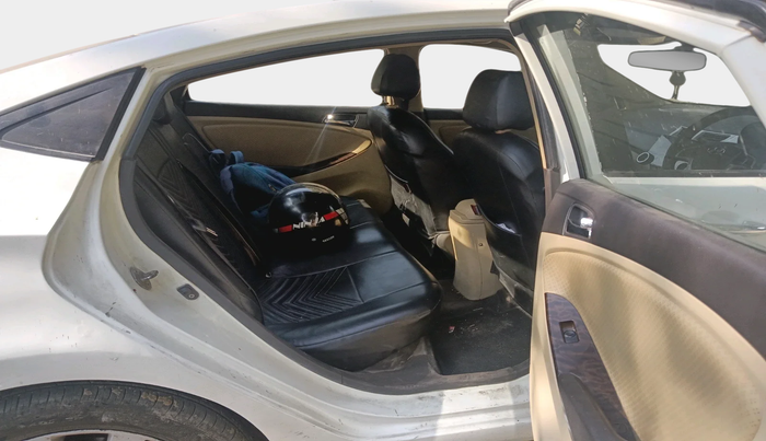 2012 Hyundai Verna FLUIDIC 1.6 CRDI SX, Diesel, Manual, 1,55,731 km, interior