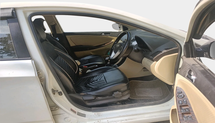 2012 Hyundai Verna FLUIDIC 1.6 CRDI SX, Diesel, Manual, 1,55,731 km, interior