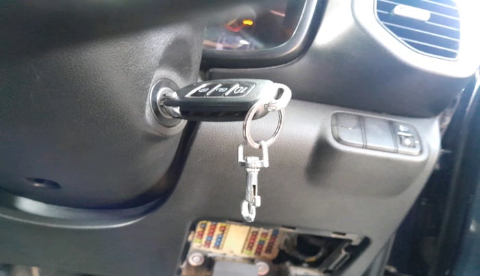 2020 Hyundai VENUE SX 1.5 CRDI, Diesel, Manual, 1,26,475 km, interior