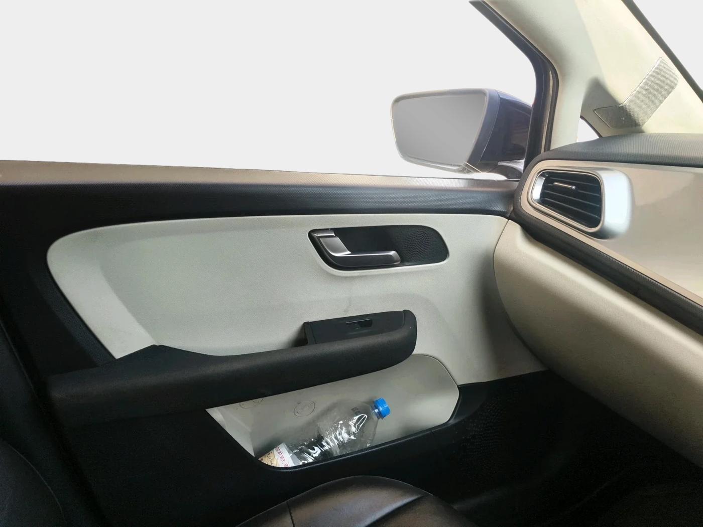 2022 Tata ALTROZ XZ PETROL, Petrol, Manual, 52,324 km, interior