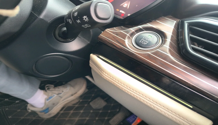 2024 Tata Safari ACCOMPLISHED PLUS DUAL TONE, Diesel, Manual, 49,793 km, interior