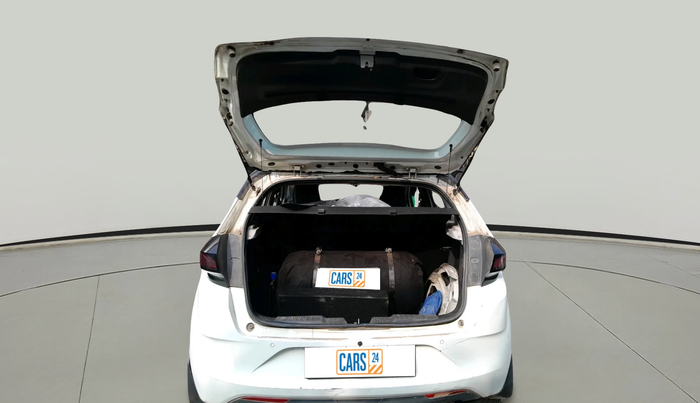 2020 Tata ALTROZ XM PETROL, Petrol, Manual, 93,067 km, exterior