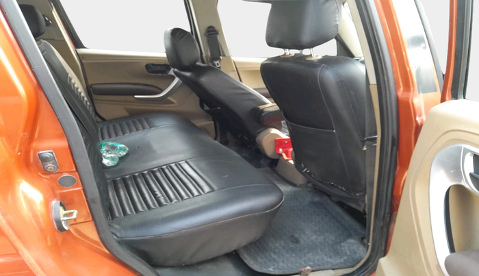 2017 Mahindra TUV300 T8, Diesel, Manual, 89,448 km, interior