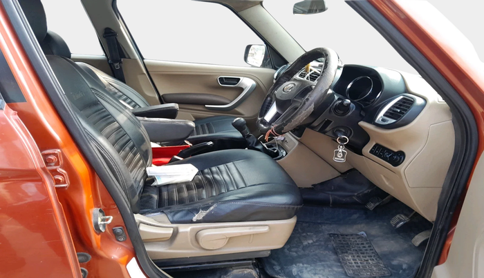 2017 Mahindra TUV300 T8, Diesel, Manual, 89,448 km, interior