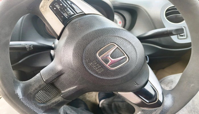 2014 Honda Brio VX MT, Petrol, Manual, 83,979 km, interior