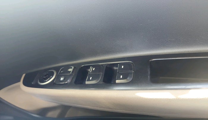 2014 Hyundai Grand i10 SPORTZ 1.2 KAPPA VTVT, Petrol, Manual, 98,941 km, interior