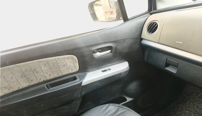 2015 Maruti Wagon R 1.0 VXI, Petrol, Manual, 40,019 km, interior