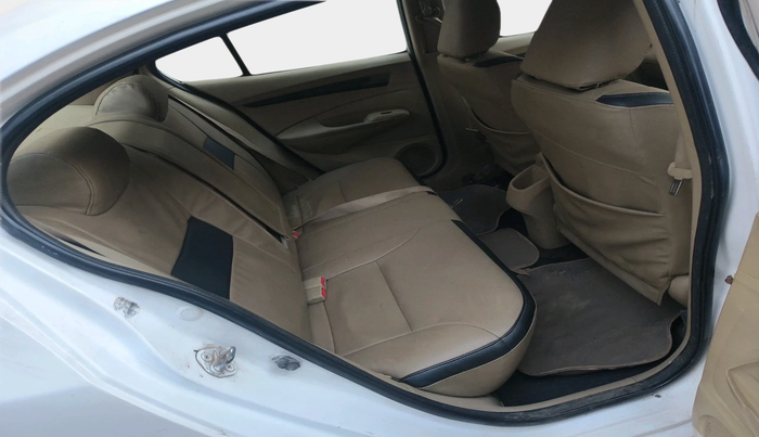 2013 Honda City 1.5L I-VTEC S MT, Petrol, Manual, 1,19,411 km, interior