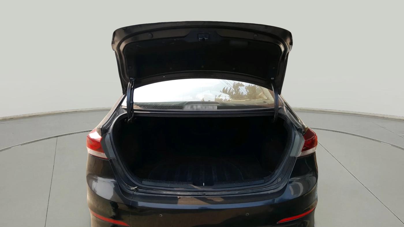 2018 Hyundai New Elantra 1.6 SX (O) AT DIESEL, Diesel, Automatic, 1,25,406 km, exterior