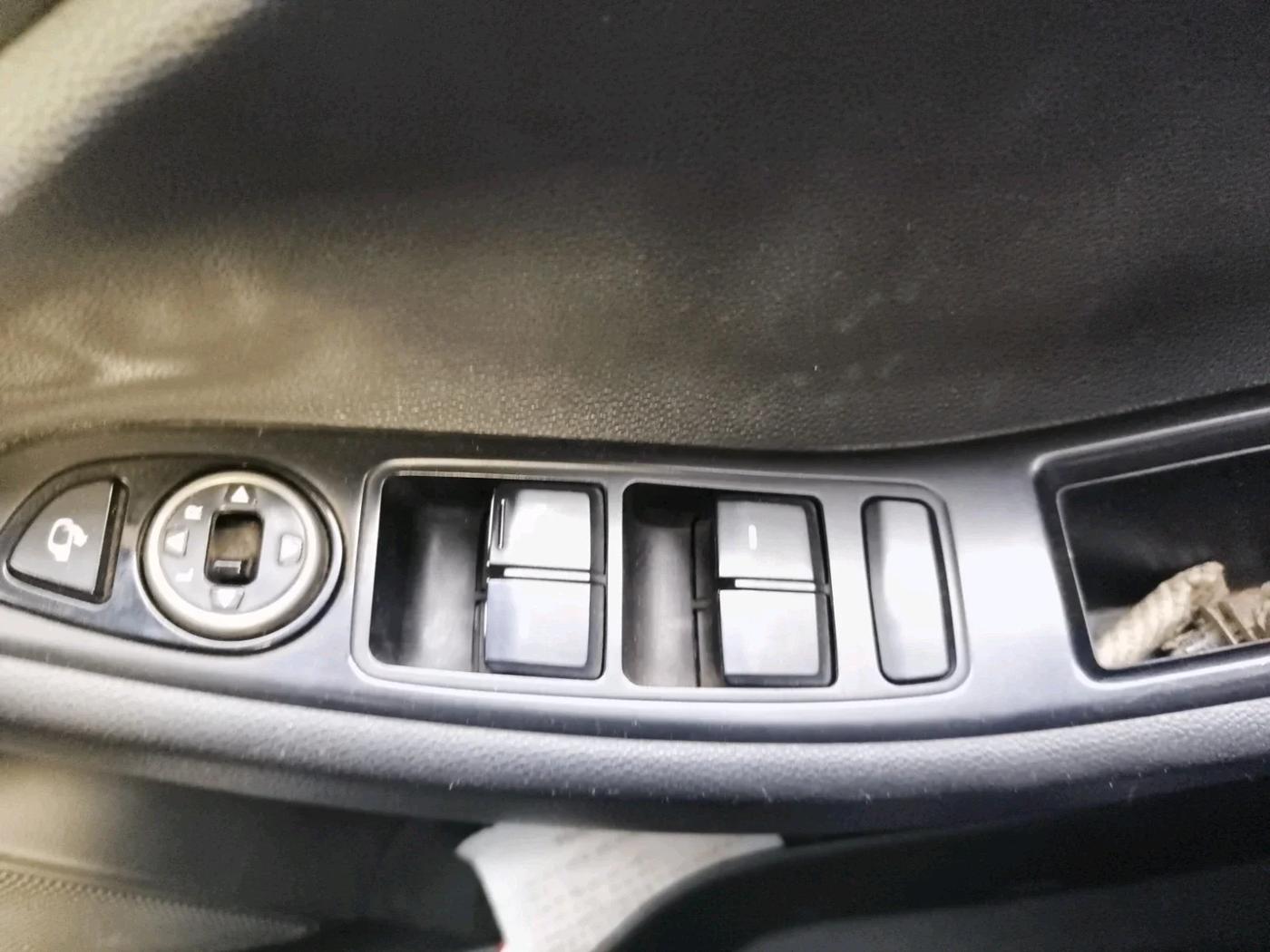 2019 Hyundai i20 Active 1.2 S, Petrol, Manual, 61,467 km, interior
