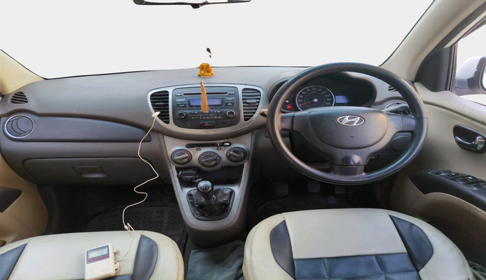 2011 Hyundai i10 MAGNA 1.2, Petrol, Manual, 51,922 km, interior