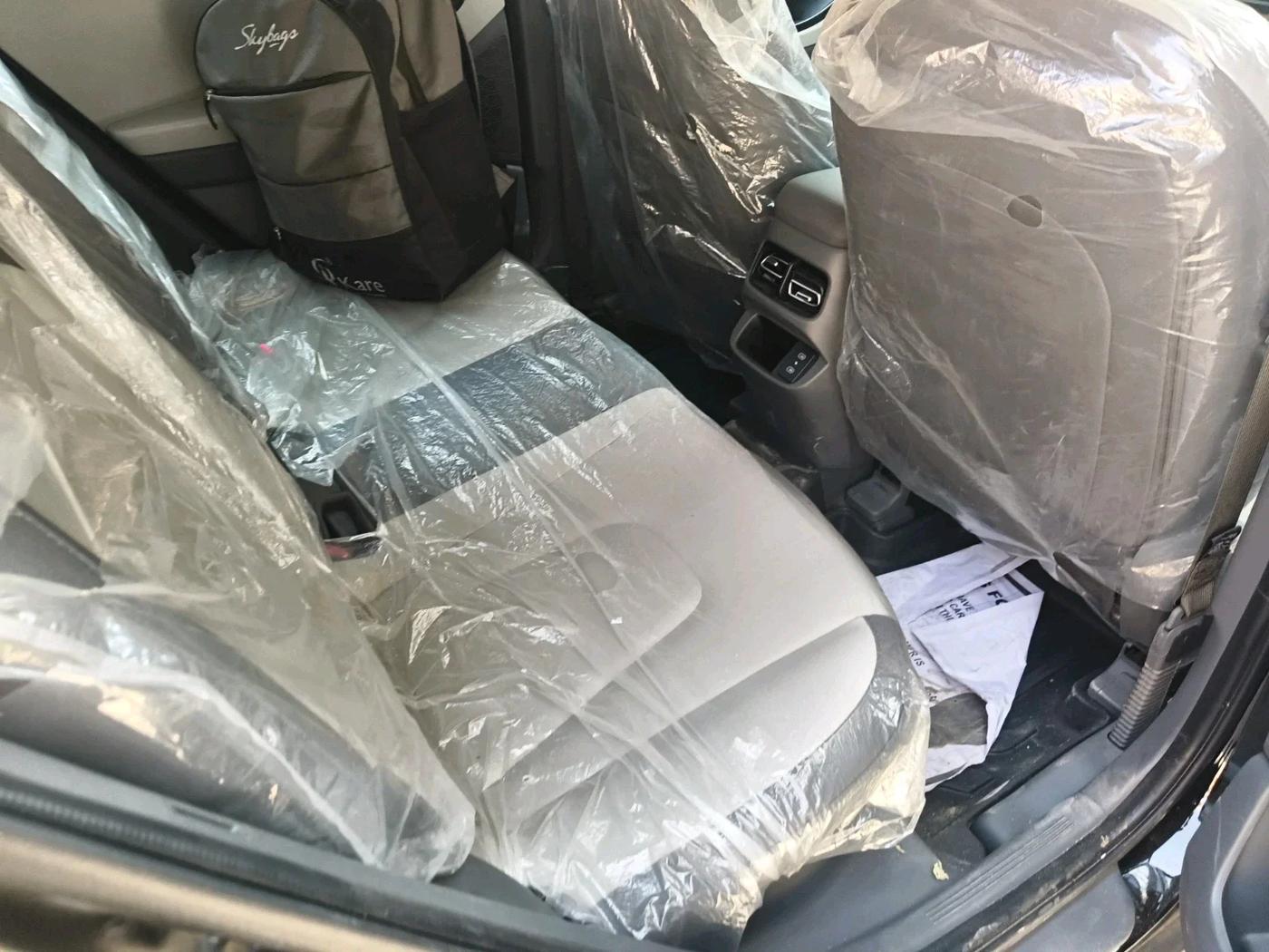 2024 Hyundai Creta E 1.5 PETROL, Petrol, Manual, 5,879 km, interior