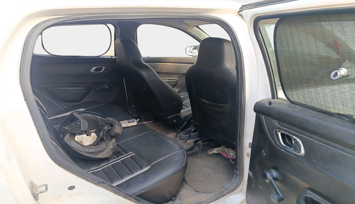 2018 Renault Kwid RXT 1.0 (O), Petrol, Manual, 58,144 km, interior