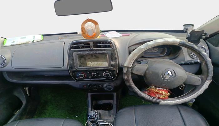 2018 Renault Kwid RXT 1.0 (O), Petrol, Manual, 58,144 km, interior