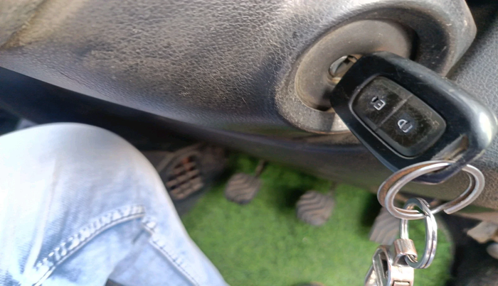 2018 Renault Kwid RXT 1.0 (O), Petrol, Manual, 58,144 km, interior