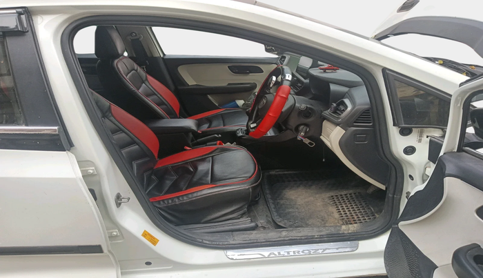 2021 Tata ALTROZ XE PETROL, Petrol, Manual, 57,650 km, interior