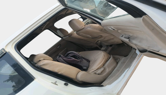 2017 Maruti Ertiga VXI, Petrol, Manual, 1,16,534 km, interior