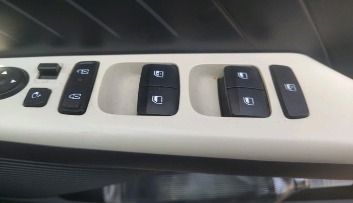 2023 Hyundai Verna SX(O) 1.5 MPI IVT , Petrol, Automatic, 44,656 km, interior