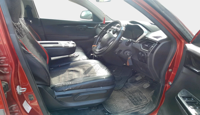 2017 Mahindra Kuv100 K8 D 6 STR, Diesel, Manual, 81,450 km, interior