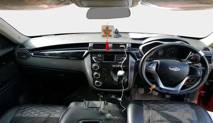 2017 Mahindra Kuv100 K8 D 6 STR, Diesel, Manual, 81,450 km, interior