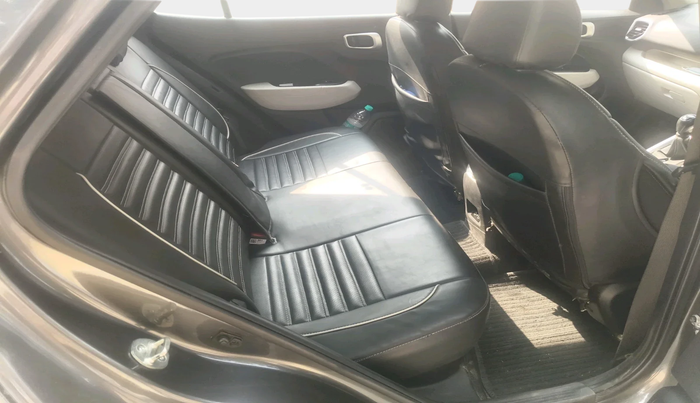 2024 Hyundai VENUE S(O) 1.2, Petrol, Manual, 21,413 km, interior