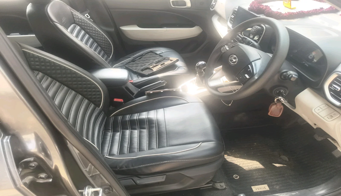 2024 Hyundai VENUE S(O) 1.2, Petrol, Manual, 21,413 km, interior