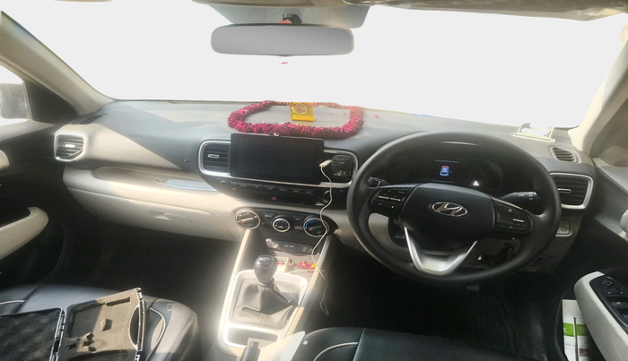 2024 Hyundai VENUE S(O) 1.2, Petrol, Manual, 21,413 km, interior